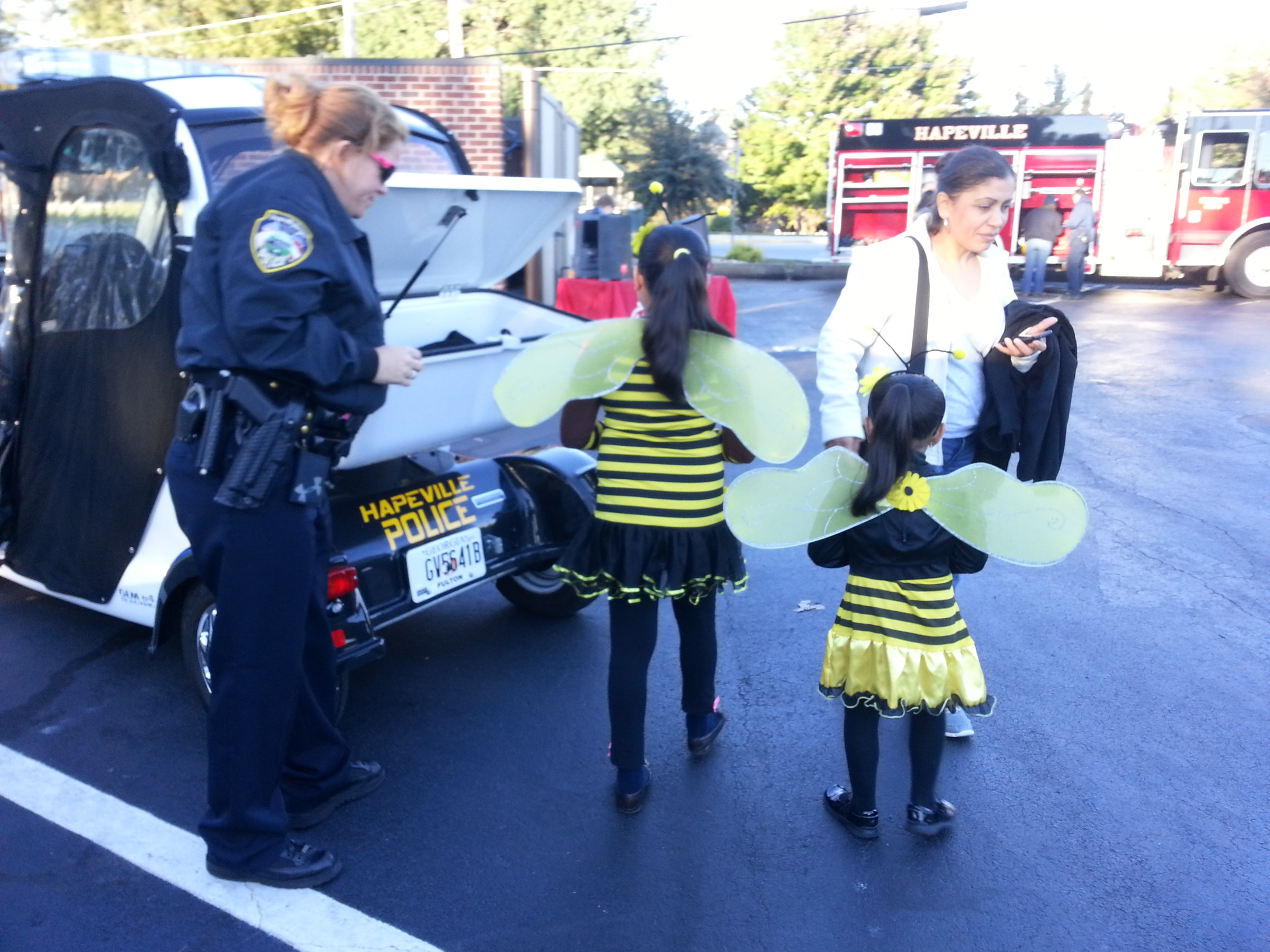 Officer Chambers at the Dwarf House!